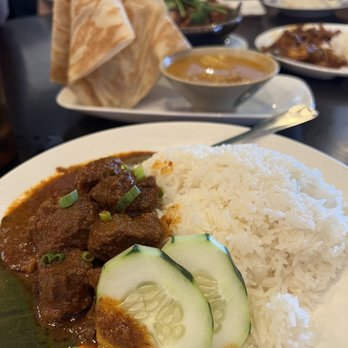 Pulau Pinang - Roti canai, Beef Rendang over Rice - Malaysian Near Me - Elmhurst, New York
