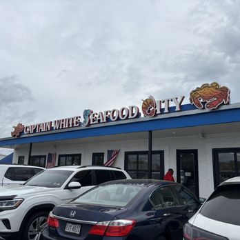 Captain White's Seafood - Outside - Seafood Markets Near Me - Oxon Hill, Maryland