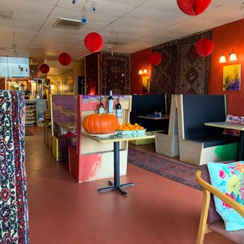Marlaina's Mediterranean Kitchen - Small place but nice relaxing atmosphere - Mediterranean Near Me - Burien, Washington