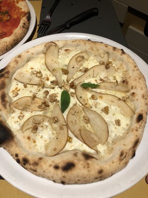 Pizzeria Bio In un angolo di mondo... by null