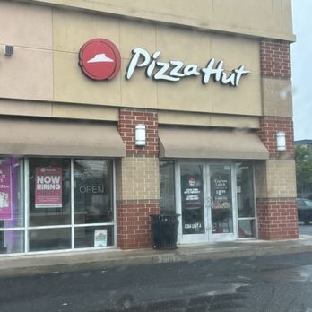 Pizza Hut - In Willingboro shopping center. - Pizza Near Me - Willingboro, New Jersey Pizza Hut - In Willingboro shopping center. - Pizza Near Me - Willingboro, New Jersey