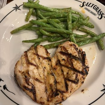 Saltgrass Steak House - Grilled Chicken Breast with green beans - Steakhouses Near Me - San Antonio, Texas