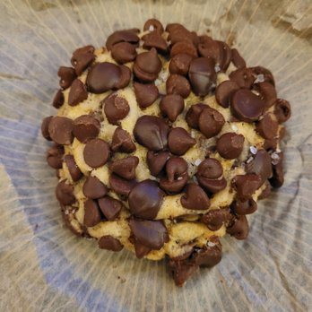 Gideon's Bakehouse - MASSIVE 1/2 LB COOKIES! - Bakeries Near Me - Orlando, Florida Gideon's Bakehouse - MASSIVE 1/2 LB COOKIES! - Bakeries Near Me - Orlando, Florida