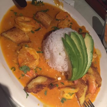 La Cascada Bar & Restaurant - I ordered shrimp with plantain sauce which is a spinoff on sango de camaron. Very good! - Latin American Near Me - Haverstraw, New York