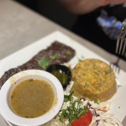 El Cilantrillo Restaurant - Florida Mall - Chimichurri con mofongo y caldo de pollo