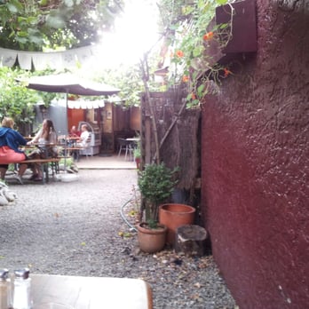 Dangerous Kitchen - Outdoor seating - New Zealand Near Me - Takaka, AUK Dangerous Kitchen - Outdoor seating - New Zealand Near Me - Takaka, AUK