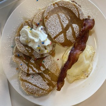 Brunch Junction - Kids Cakes - Breakfast & Brunch Near Me - Pearland, Texas Brunch Junction - Kids Cakes - Breakfast & Brunch Near Me - Pearland, Texas