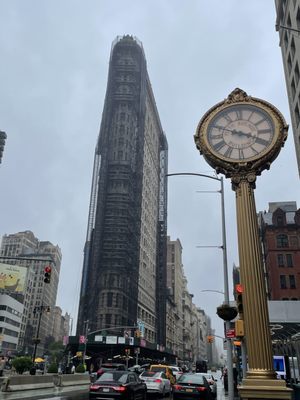 Flatiron Building by null