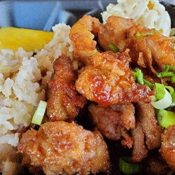 Moki's Hawaiian Grill - Sticky Chicken with Brown Rice and Mac Salad