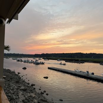 Roht Marine - Stunning sunset view at Roht Marine!! - Marinas Near Me - Marshfield, Massachusetts Roht Marine - Stunning sunset view at Roht Marine!! - Marinas Near Me - Marshfield, Massachusetts