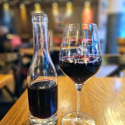 La Petite Périgourdine - 25cl pour of a Loire wine