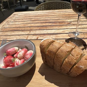 Le Garage - French Near Me - Sausalito, California