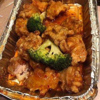 Himalaya Wok - broccoli and chicken in a foil container - Chinese Near Me - Webster, Massachusetts
