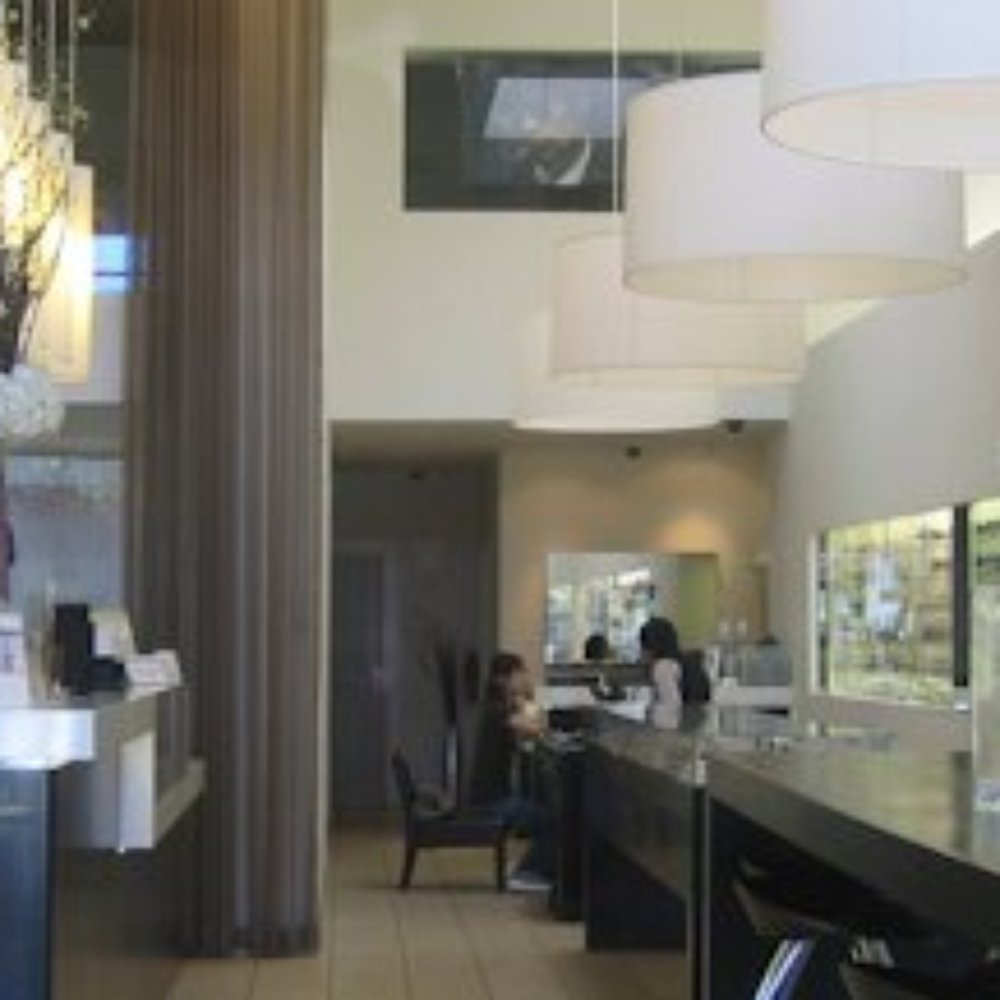 Clear Optometry - refresh bar on left and glasses on right - Optometrists Near Me - San Mateo, California