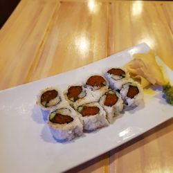 Umami Auburn - Spicy tuna roll