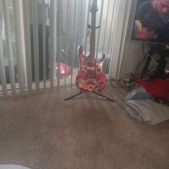 Bizarre Guitar - Guitar Stores Near Me - Reno, Nevada Bizarre Guitar - Guitar Stores Near Me - Reno, Nevada
