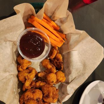 Verde Ranch Grill - Cauliflower Wings, Blueberry Barbecue Sauce, Carrots - American Near Me - Cottonwood, Arizona Verde Ranch Grill - Cauliflower Wings, Blueberry Barbecue Sauce, Carrots - American Near Me - Cottonwood, Arizona