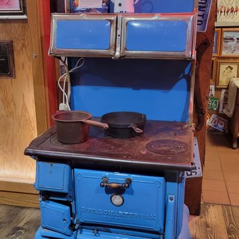 Lamberts Cafe - American Near Me - Sikeston, Missouri