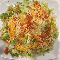 El Rinconcito Bar & Grill - El Rinconcito Bar & Grill - Cesar salad
