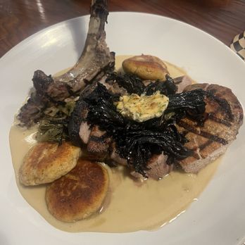 Bar C'est L'eau - Pork chop - French Near Me - Tumwater, Washington
