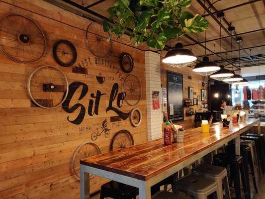 Sit Lo by null
