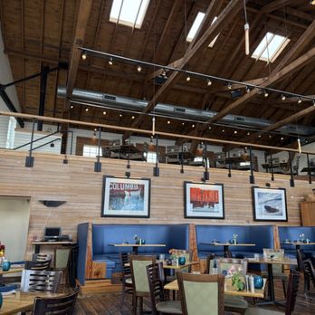 Bridgewater Bistro - Inside upstairs/downstairs - New American Near Me - Astoria, Oregon