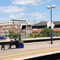 Maidenhead Train Station - Beautiful sunny day today and starting my journey from maidenhead station