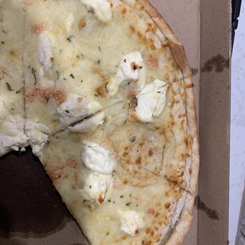 Marinara Pizza - 18" White Pizza Absolutely horrible they used fake jar garlic - Pizza Near Me - Plano, Texas Marinara Pizza - 18" White Pizza Absolutely horrible they used fake jar garlic - Pizza Near Me - Plano, Texas