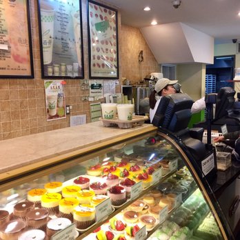 Fay Da Bakery - Bakeries Near Me - New York, New York