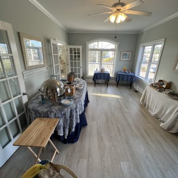 The Sunset Inn - Breakfast Area - Hotels Near Me - Sunset Beach, North Carolina