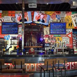Brgr Stop - Inside bar