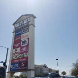 Plaza At Imperial Valley