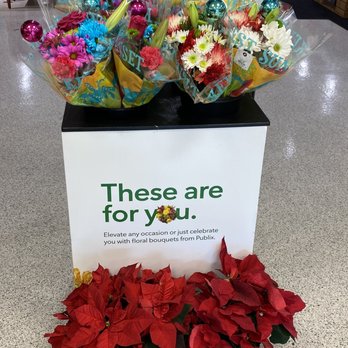 Publix - Holiday flower display - Drugstores Near Me - Miami, Florida