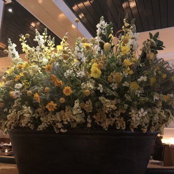 Upland - Beautiful decor - New American Near Me - New York, New York Upland - Beautiful decor - New American Near Me - New York, New York