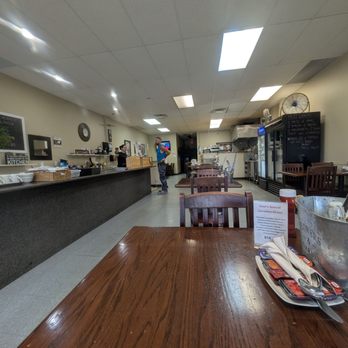 Scoops Restaurant Breakfast & Lunch - Inside is spic and span, looks very good! - Breakfast & Brunch Near Me - Niagara Falls, Ontario Scoops Restaurant Breakfast & Lunch - Inside is spic and span, looks very good! - Breakfast & Brunch Near Me - Niagara Falls, Ontario