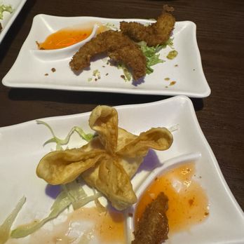 Umiya - Calamari and crab puffs - Sushi Bars Near Me - Humble, Texas Umiya - Calamari and crab puffs - Sushi Bars Near Me - Humble, Texas