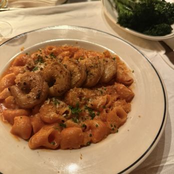 Laurel Grill - Vodka pasta with Cajun shrimp - American Near Me - Culver City, California Laurel Grill - Vodka pasta with Cajun shrimp - American Near Me - Culver City, California