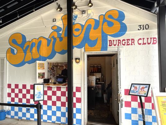 Smiley's Burger Club by null