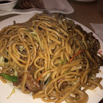Tasty Place - Beef Chow Mein - Chinese Near Me - Millbrae, California Tasty Place - Beef Chow Mein - Chinese Near Me - Millbrae, California