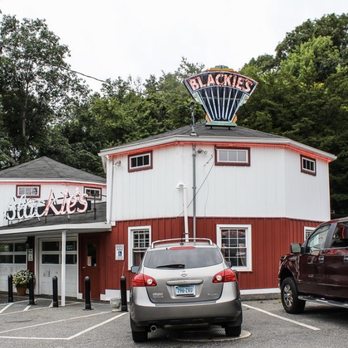 Blackie's - Blackie's exterior, with iconic octagonal towers and original neon signage - Burgers Near Me - Cheshire, Connecticut