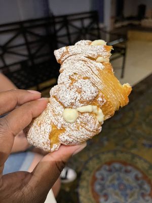 Carlo's Bakery by null
