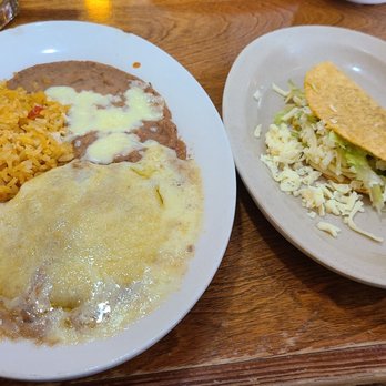 La Hacienda - Lunch Special #4 with Chili Relleno, Taco, Rice and Beans - Mexican Near Me - Indianapolis, Indiana La Hacienda - Lunch Special #4 with Chili Relleno, Taco, Rice and Beans - Mexican Near Me - Indianapolis, Indiana