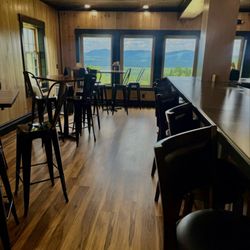 Evergreen Golf Club - Bar area