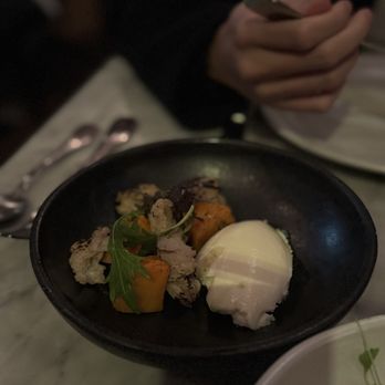 Octavia - tetsukabuto SQUASH, hedgehog mushrooms, mozzarella espuma, croutons - New American Near Me - San Francisco, California Octavia - tetsukabuto SQUASH, hedgehog mushrooms, mozzarella espuma, croutons - New American Near Me - San Francisco, California