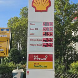 Shell Tankstelle - August 25,2026