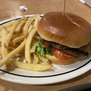 IHOP - Hamburger - Breakfast & Brunch Near Me - Norman, Oklahoma IHOP - Hamburger - Breakfast & Brunch Near Me - Norman, Oklahoma