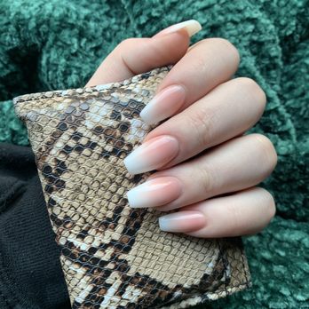 La Bella Nail Spa - Ombré French Manicure with Acrylic Powder - Nail Salons Near Me - Salinas, California La Bella Nail Spa - Ombré French Manicure with Acrylic Powder - Nail Salons Near Me - Salinas, California