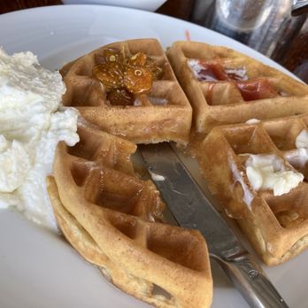 Manta - Fresh Waffle with Poha Berry, Guava Jam, Coconut Syrup and Maple Syrup in each quadrant. - Hawaiian Near Me - Kamuela, Hawaii