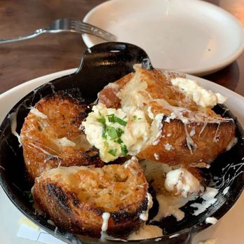 North Italia - Garlic truffle bread (we had already dug into it. It was not presented this way) - Italian Near Me - Phoenix, Arizona North Italia - Garlic truffle bread (we had already dug into it. It was not presented this way) - Italian Near Me - Phoenix, Arizona