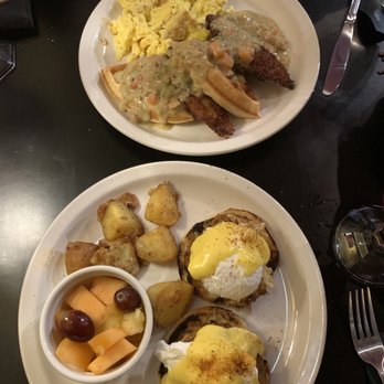 Maxine's On Shine - Chicken and waffles - New American Near Me - Orlando, Florida